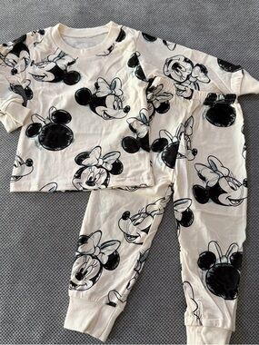 Disney Minnie Mouse 2 Piece Set 6M Neutral Pajama Lounge Outfit Baby